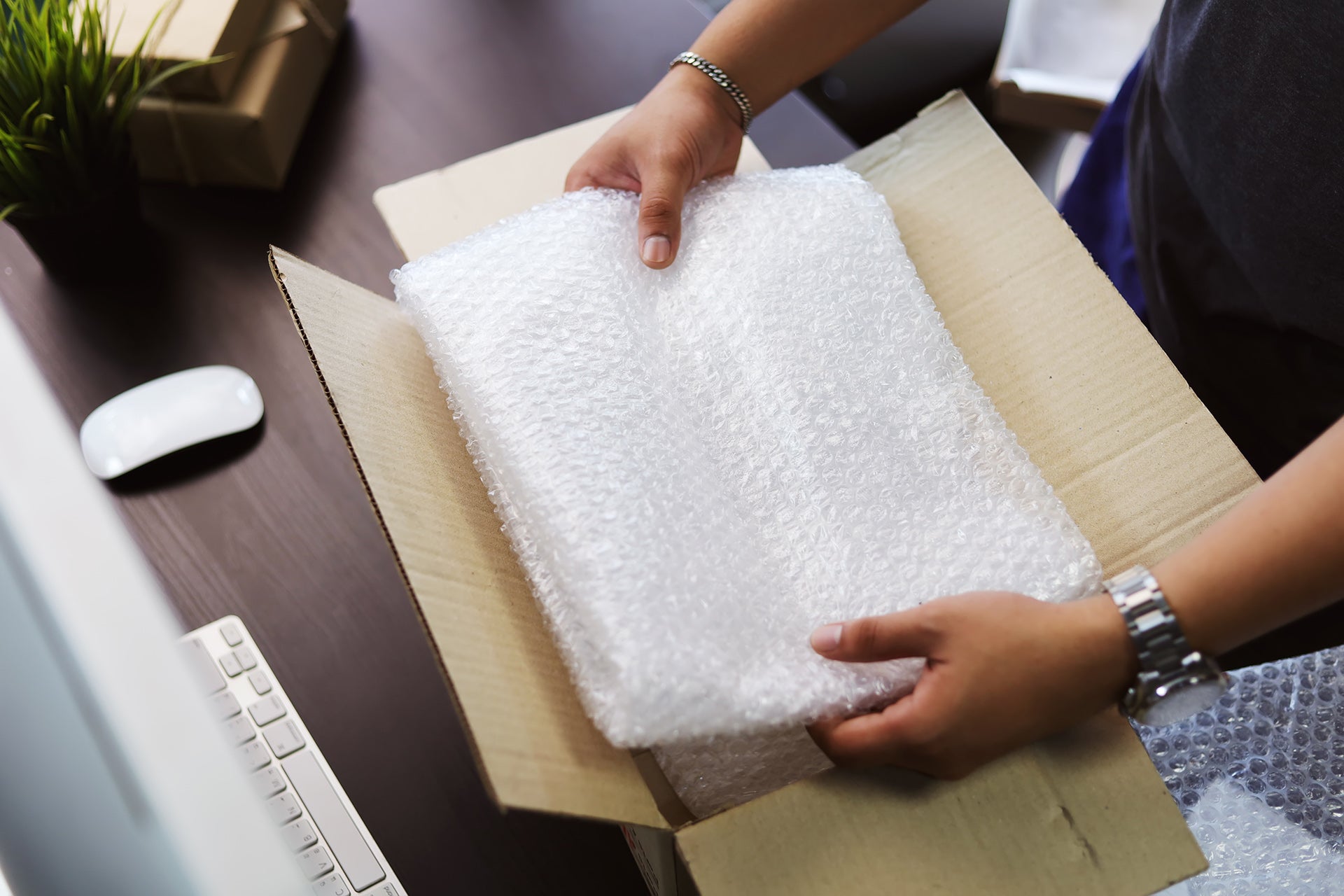 Bubble Wrap - STOCK PACKAGING PROS